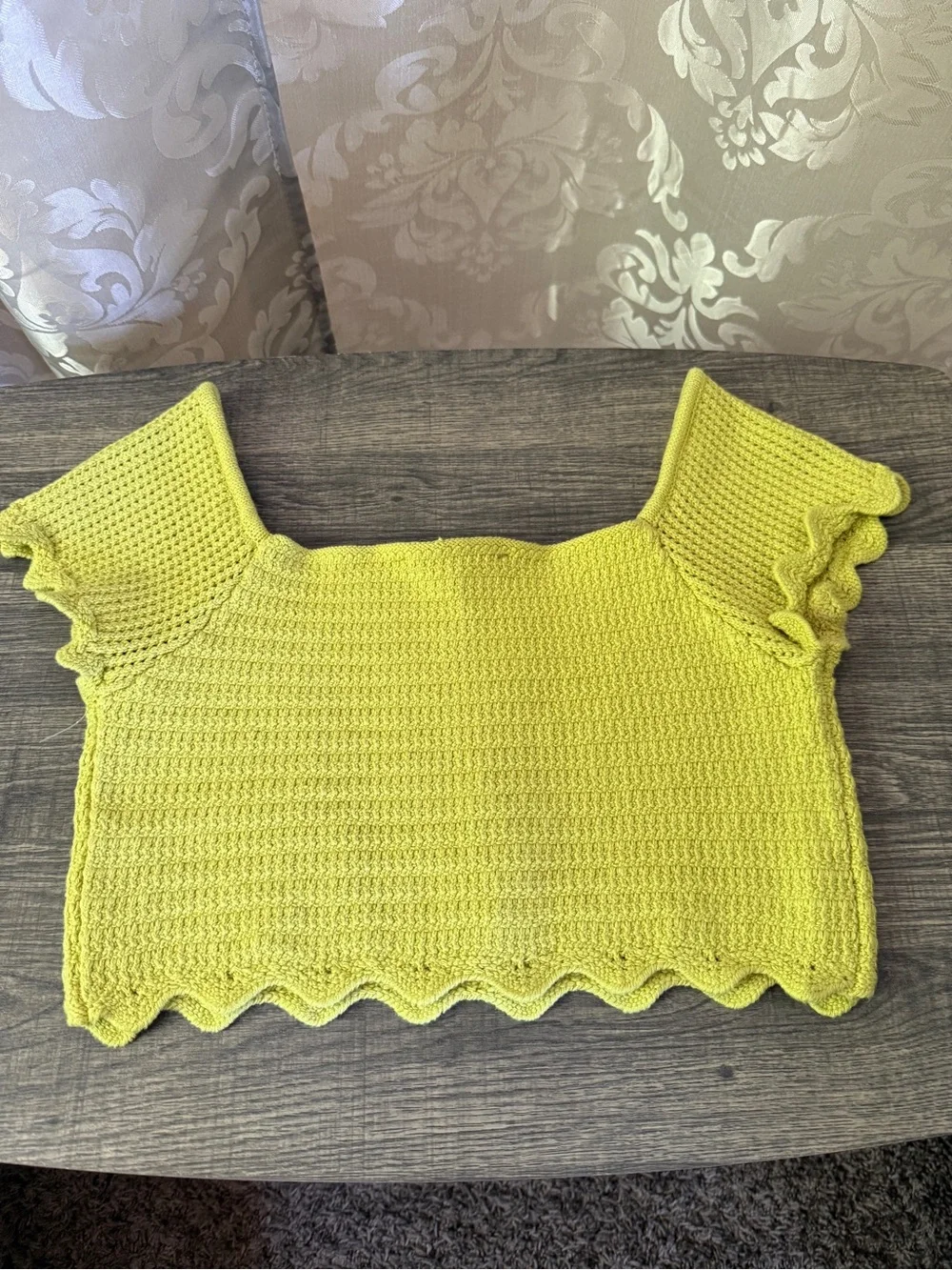 Yellow ZARA Cropped Knit Button-Front Top/E148